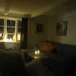 Lite Hus Ved Sjoen