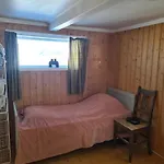 Lite Hus Ved Sjoen Evjen (Vestvagoy)