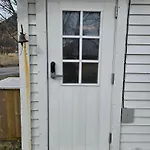 Lite Hus Ved Sjoen Holiday home *