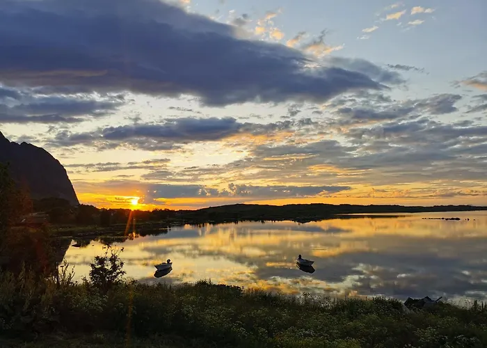 Lite Hus Ved Sjoen * Evjen (Vestvagoy)