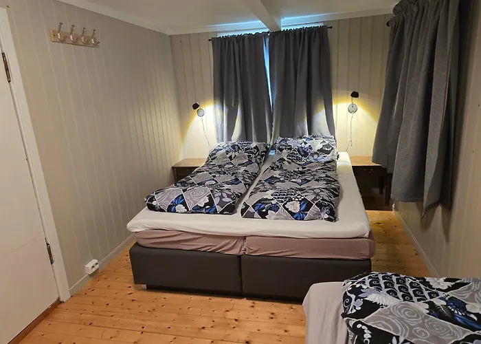 Lite Hus Ved Sjoen Semesterbostad *
